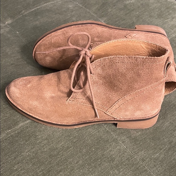 Lucky Brand Chukka Boot Womens 6.5 Leather Tan Lace Up Mid Suede Bootie Ankle - Picture 2 of 10